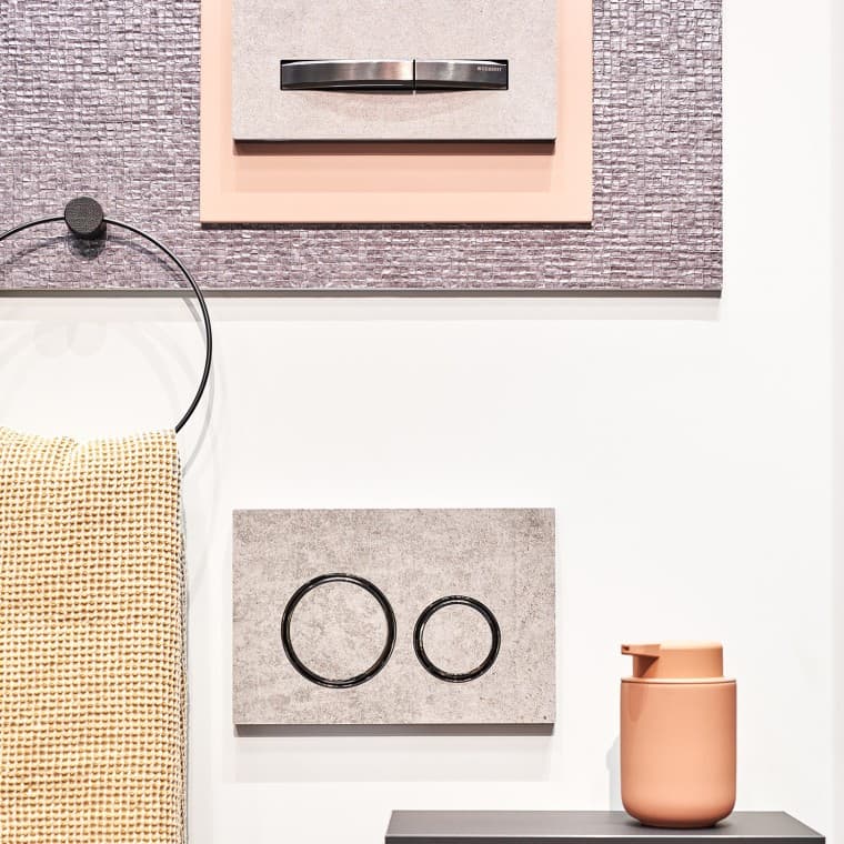 Kombinacija materialov v kopalnici ustvarja več udobja Kombinacija materialov v kopalnici ustvarja več udobja