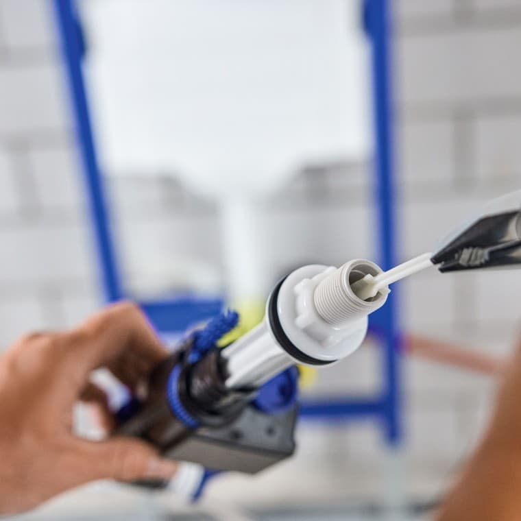 Geberit Tip 323 polnilni ventil: filter, ki ga je enostavno zamenjati Geberit Tip 323 polnilni ventil: filter, ki ga je enostavno zamenjati