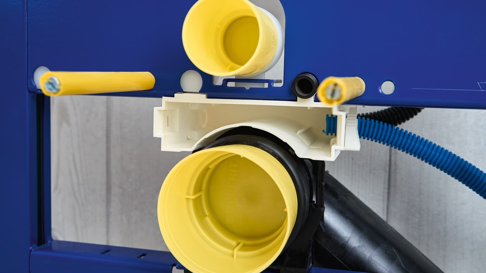 Geberit Duofix s pripravljeno vtičnico in komunikacijsko priključno omarico Geberit Duofix s pripravljeno vtičnico in komunikacijsko priključno omarico